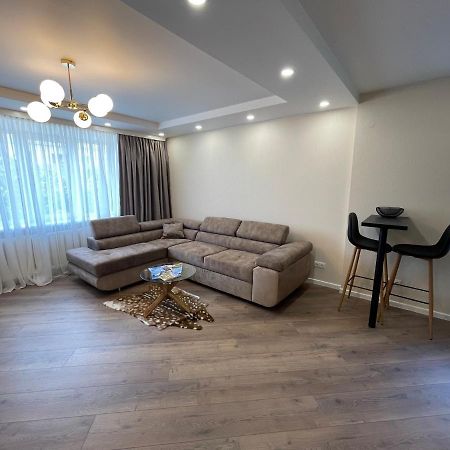 Stradinya Apartment Вентспилс Екстериор снимка